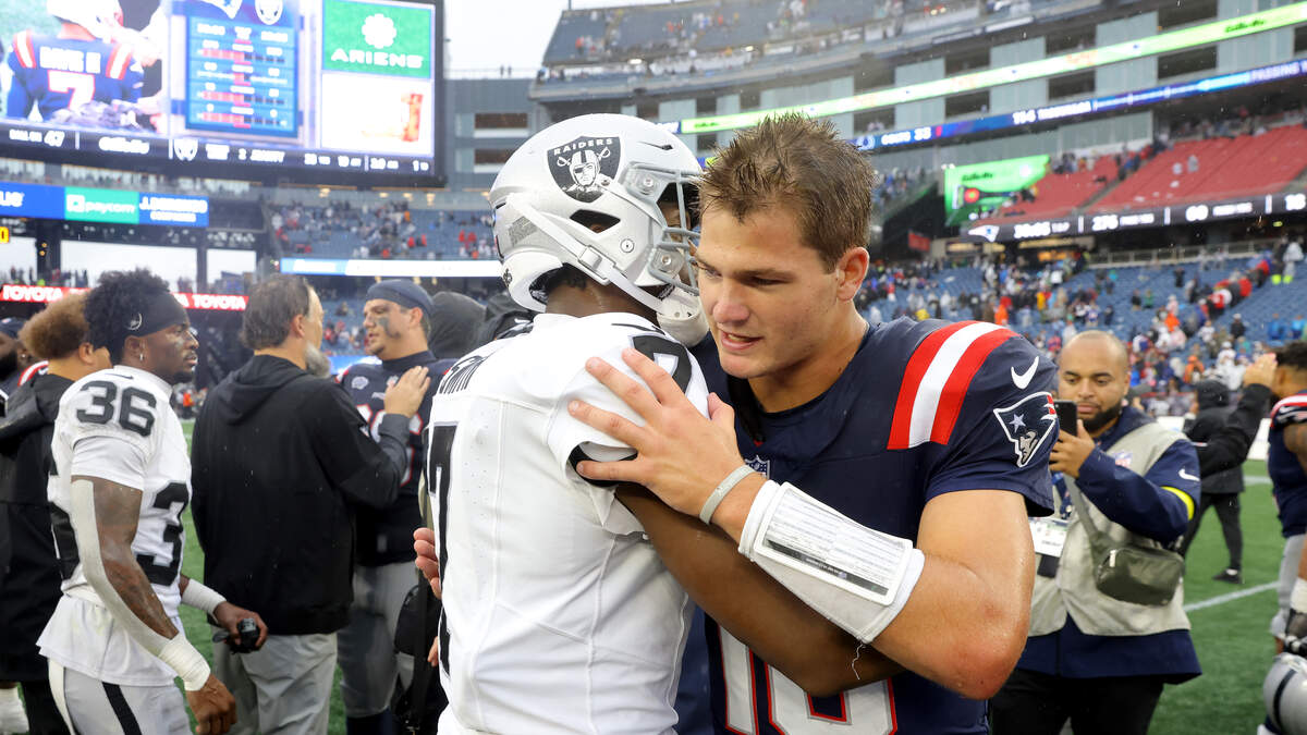 Chargers vs. Raiders Sept. 15 Viewing Options: TV, Live Stream