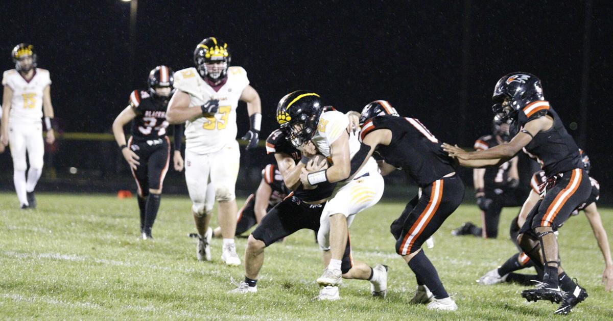 Blackhawks Fall To Bears, 27-6 | Bloomer Blackhawks Sports