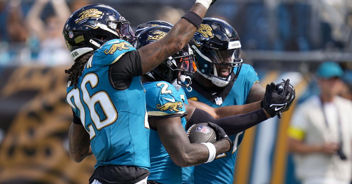 Jaguars defense is lean, mean and carrying the team to victories after woeful 2024 |