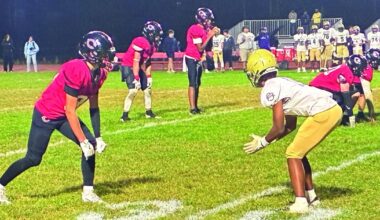 Saints march past Oakers, 42-6 |