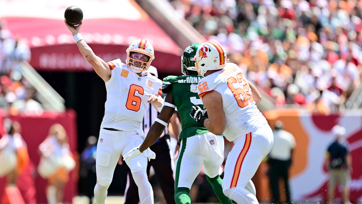 Eagles vs. Buccaneers Sept. 28 Viewing Options: TV, Live Stream