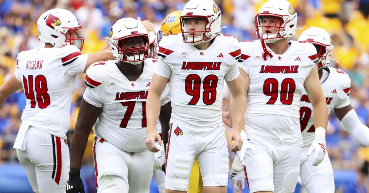 CRAWFORD | Louisville rallies twice, capitalizes on Pitt turnovers to win ACC opener, 34-27 | Sports