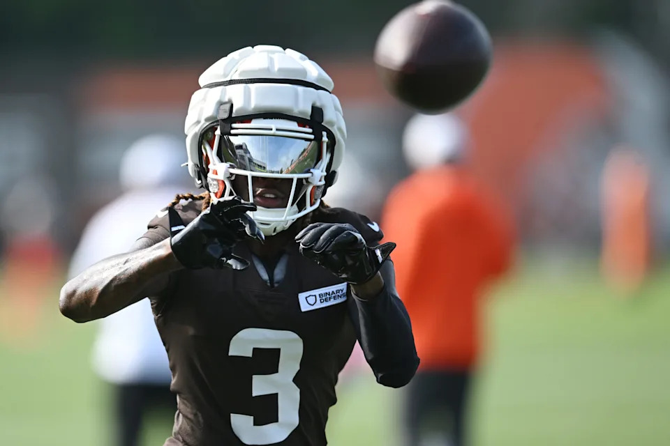 Jul 26, 2025; Berea, OH, USA; Cleveland Browns wide receiver Jerry Jeudy (3) runs a drill during training camp at CrossCountry Mortgage Campus. Mandatory Credit: Ken Blaze-Imagn Images
