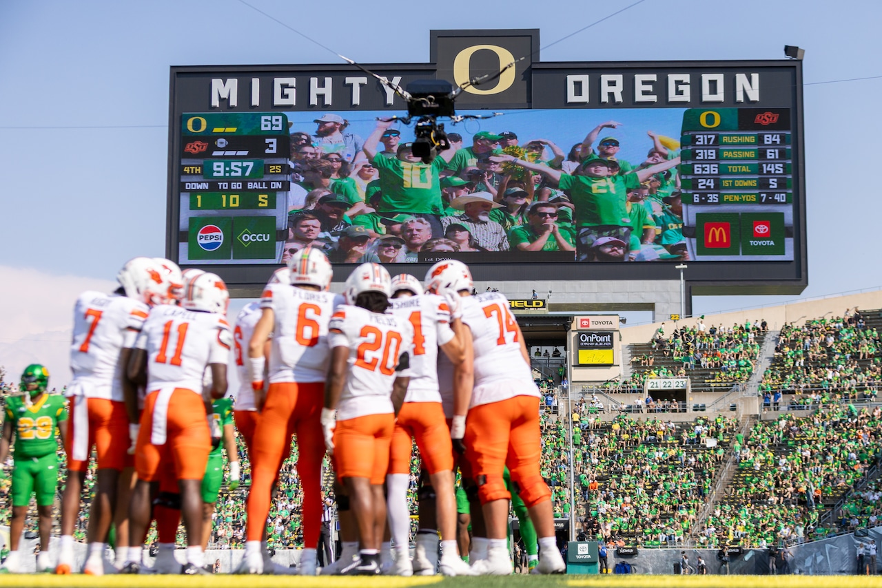 What they’re saying nationally, in Stillwater after No. 6 Oregon football throttles Oklahoma State