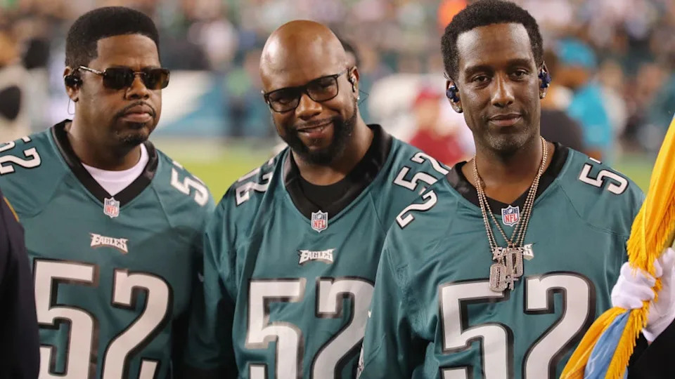 <div>PHILADELPHIA, PA - SEPTEMBER 06: Members of R&B group Boyz II Men look on before the game between the Atlanta Falcons and the Philadelphia Eagles at Lincoln Financial Field on September 6, 2018 in Philadelphia, Pennsylvania. (Photo by Brett Carlsen/Getty Images)</div>