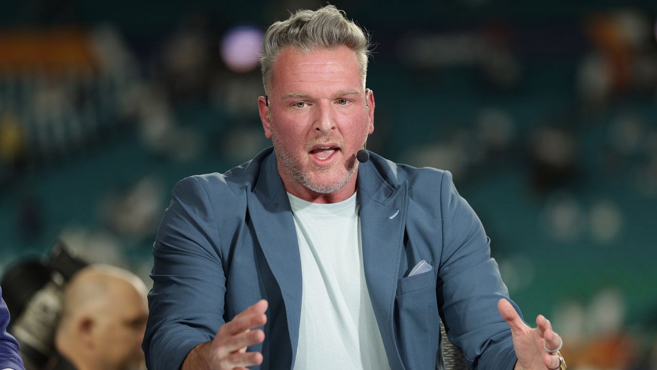 Indianapolis Colts quarterback Daniel Jones (17) leaves the field after the game against the Tennessee Titans at Nissan Stadium in Nashville, Tenn., Sunday, Sept. 21, 2025.