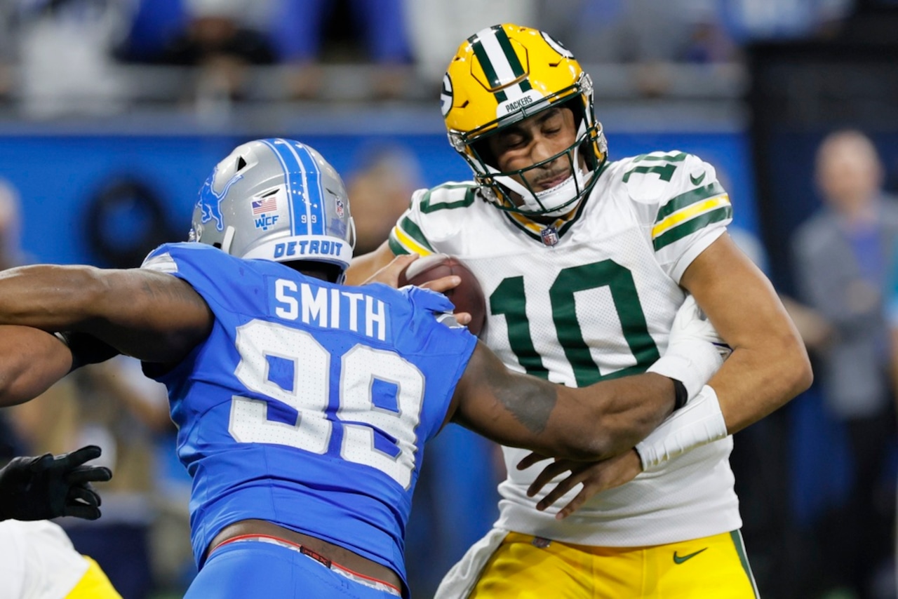 Detroit Lions defensive end Za’Darius Smith sacks Green Bay Packers quarterback Jordan Love during an NFL game on Dec. 5, 2024, at Ford Field in Detroit.