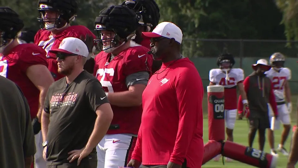 <div>Pictured: Todd Bowles.</div>