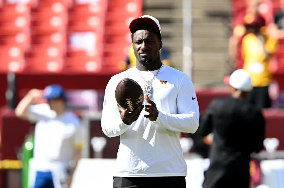 LANDOVER, MARYLAND - AUGUST 23: Deebo Samuel #1 of the Washington Commanders warms up before the NFL Preseason 2025 game against the Baltimore Ravens at Northwest Stadium on August 23, 2025 in Landover, Maryland. (Photo by Greg Fiume/Getty Images)