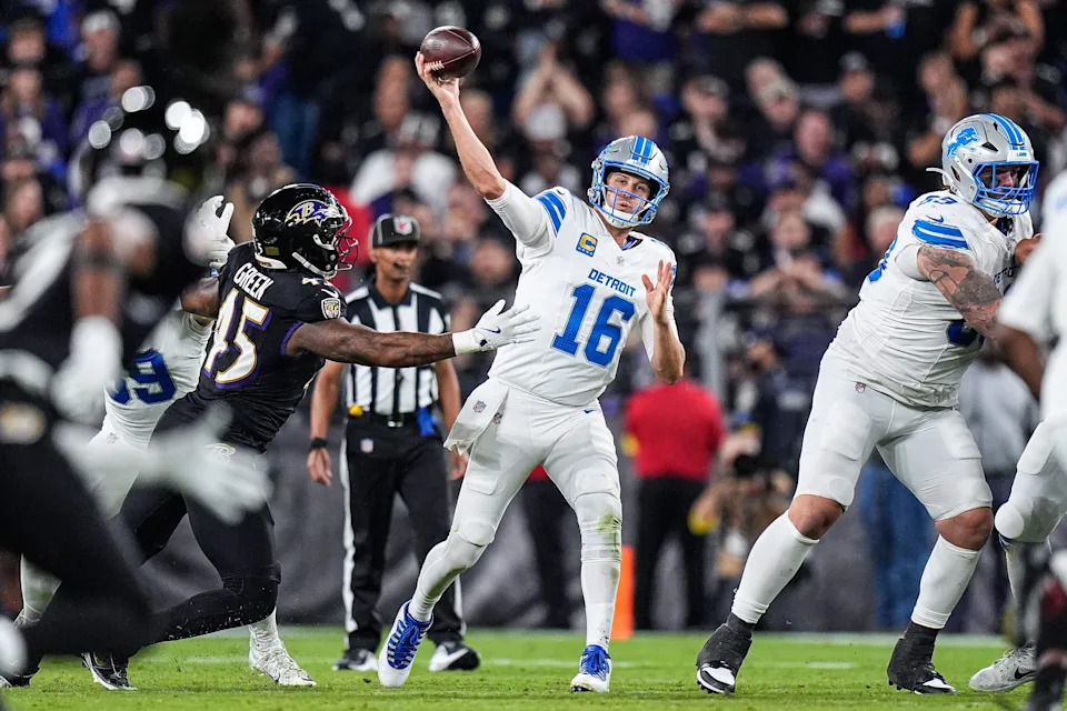 Detroit Lions quarterback Jared Goff (16) makes a pass against Baltimore Ravens during the second half at M&T Bank Stadium in Baltimore, Md. on Monday, Sept. 22, 2025.