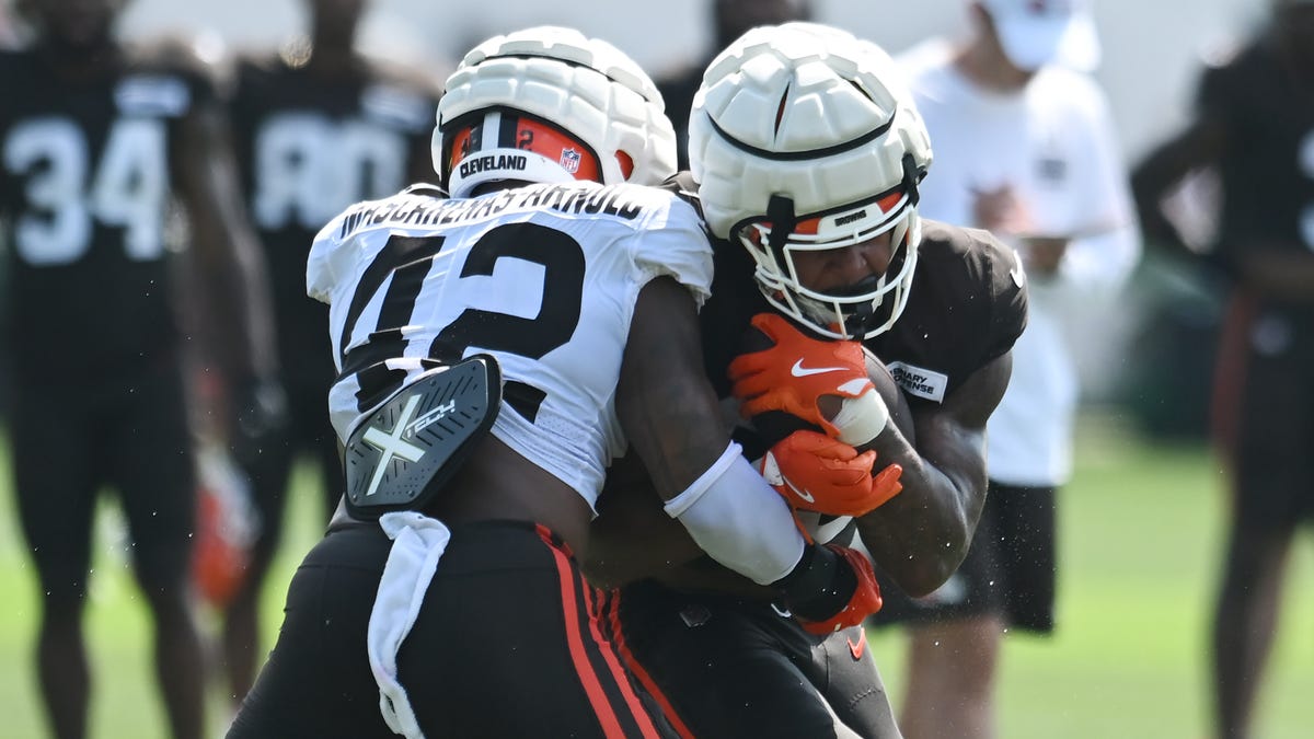 USC Trojan Easton Mascarenas-Arnold makes Browns' Week 1 NFL roster