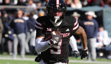 Texans add two more players to round out 2025 practice squad