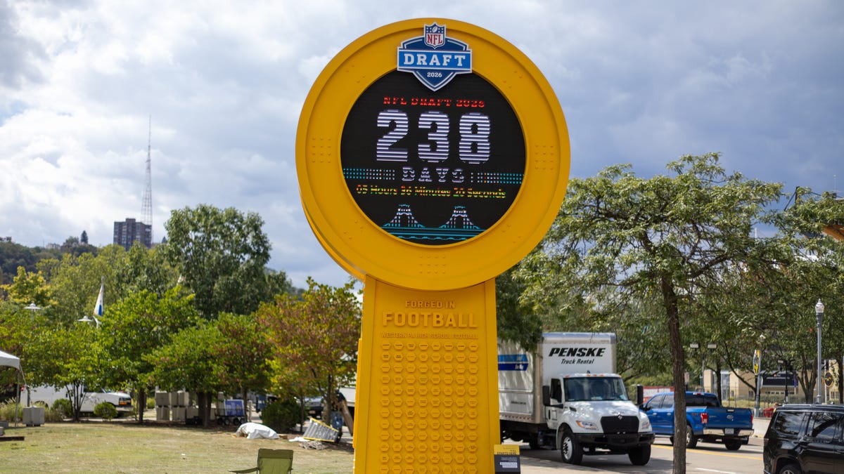 See the photos of the 2026 NFL Draft preparations in Pittsburgh - Beaver County Times