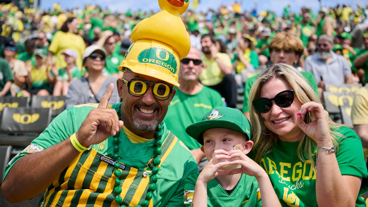 How to buy Northwestern vs. Oregon college football tickets