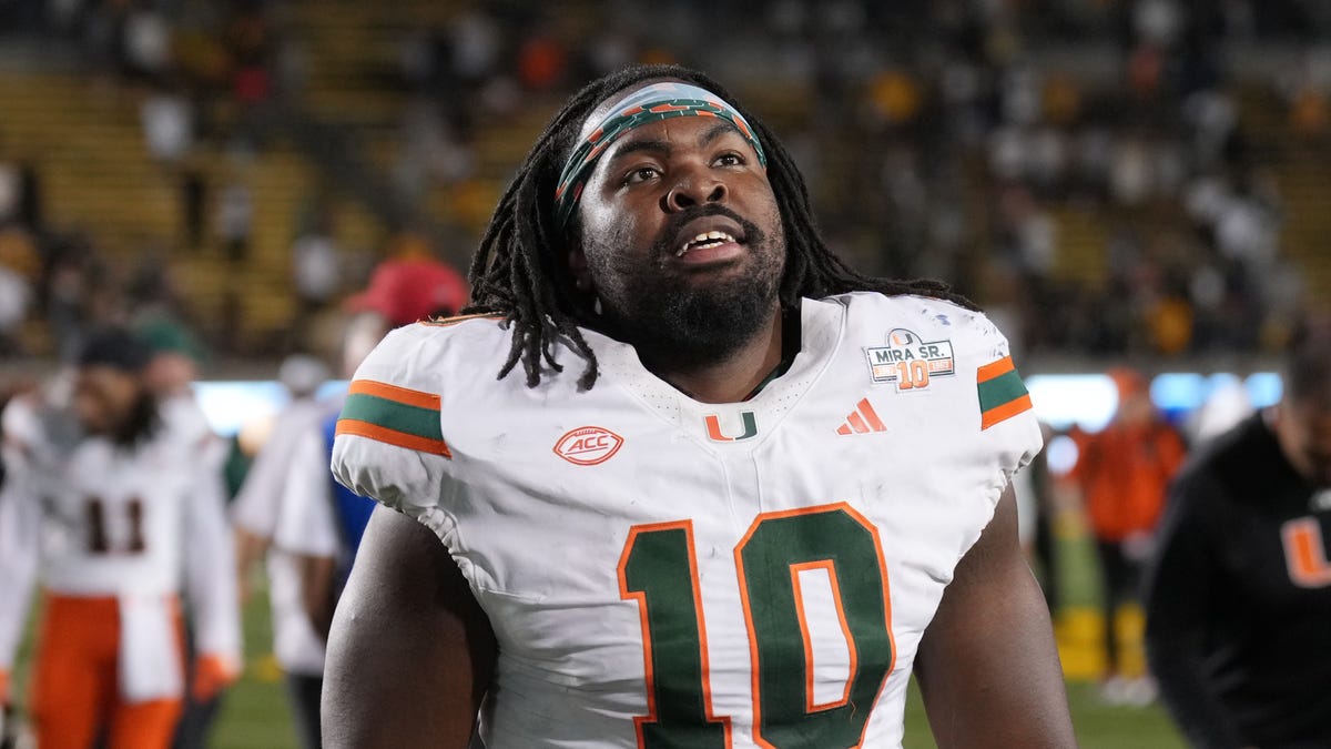 Simeon Barrow Jr. signed to practice squad