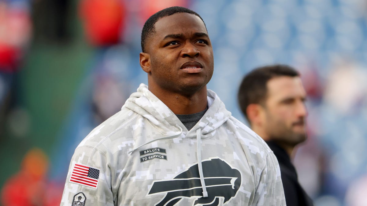 Amari Cooper retires from NFL one week after signing with Raiders