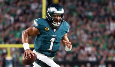 Eagles stave off Cowboys, win entertaining NFL opener: Score, results