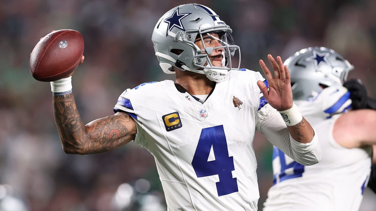 Dak Prescott, Cowboys fall short in 2025 season opener vs. Eagles