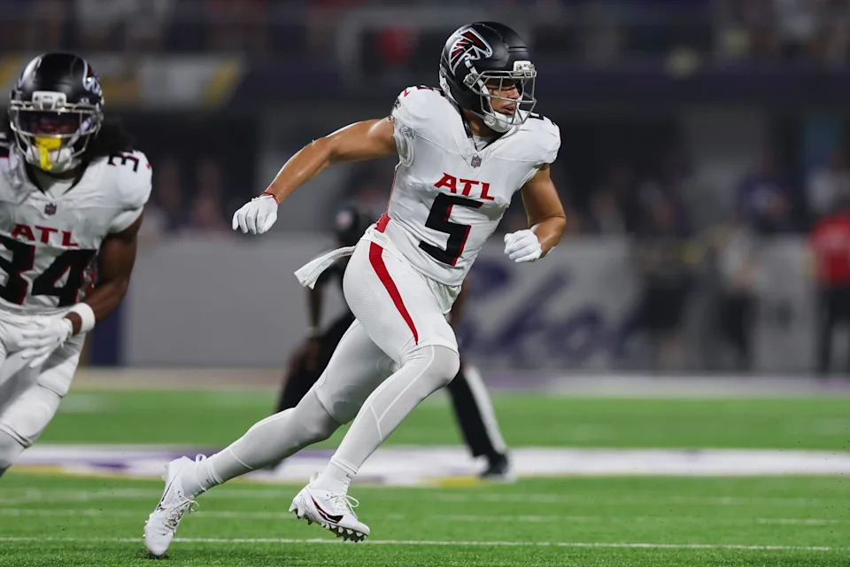 Atlanta Falcons wide receiver Drake London runs a route against the Vikings on Sept. 14.