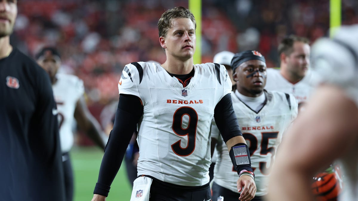 Bengals at Browns odds, picks and predictions