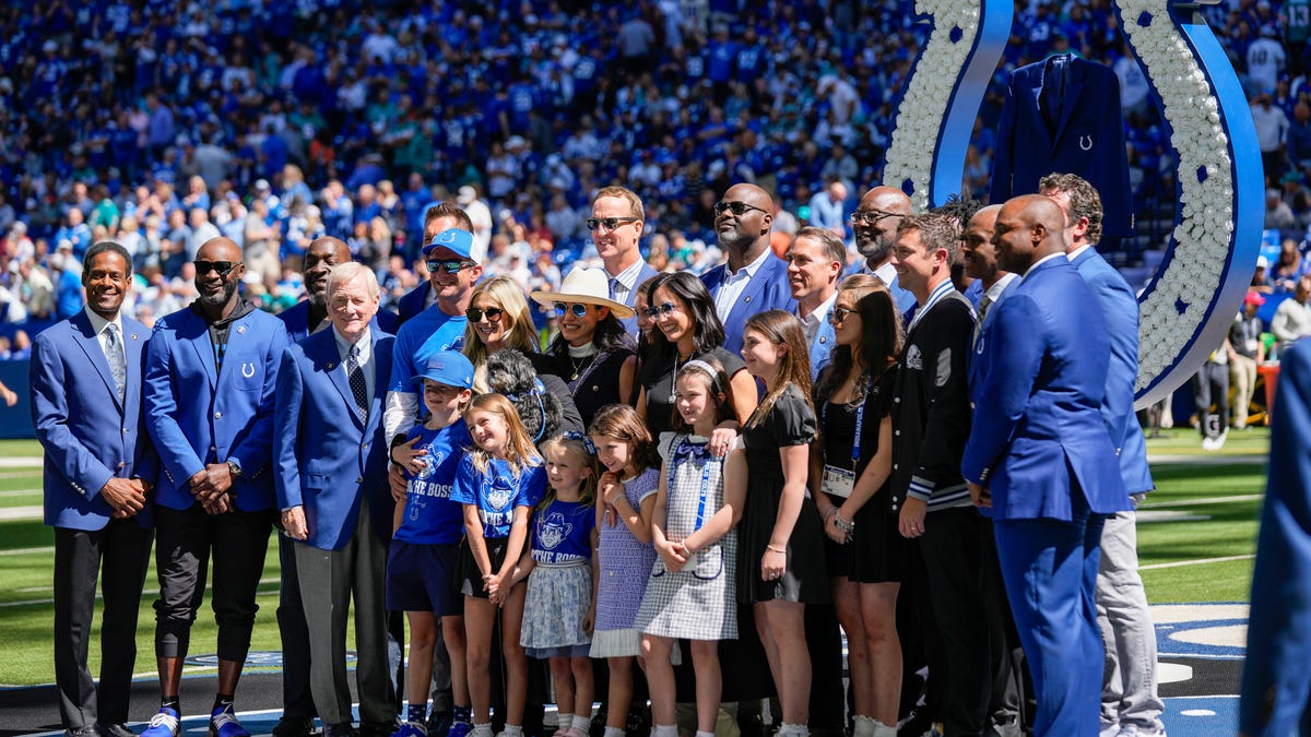 Colts locker room after winning opener vs Dolphins
