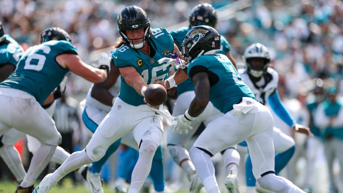 Trevor Lawrence player props odds, tips and betting trends for Week 2