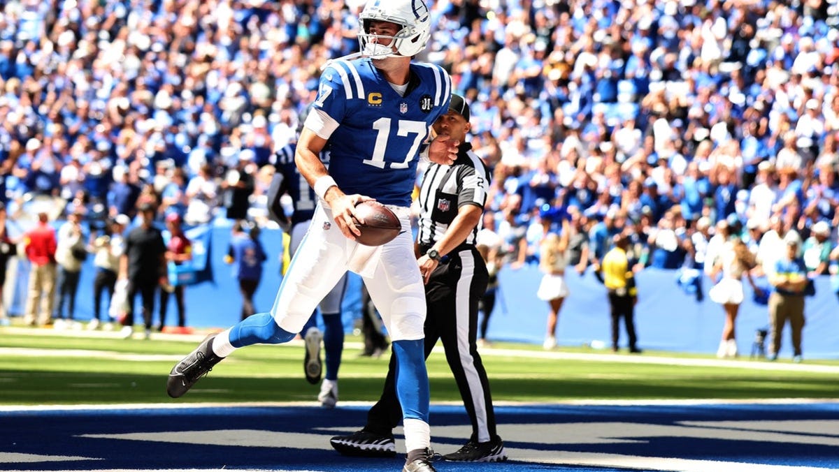 Daniel Jones player props odds, tips and betting trends for Week 2