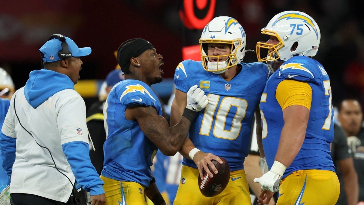 Justin Herbert player props odds, tips and betting trends for Week 2