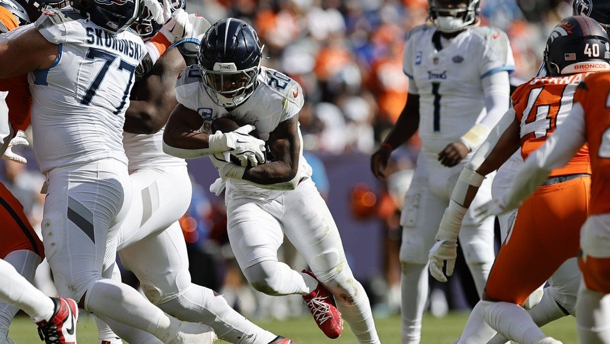 Rams vs. Titans spread, line, over/under