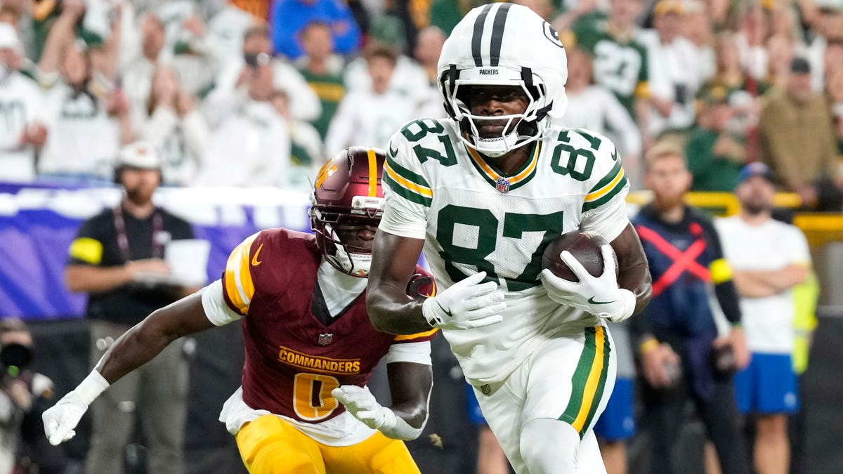 Updates, score, highlights from TNF