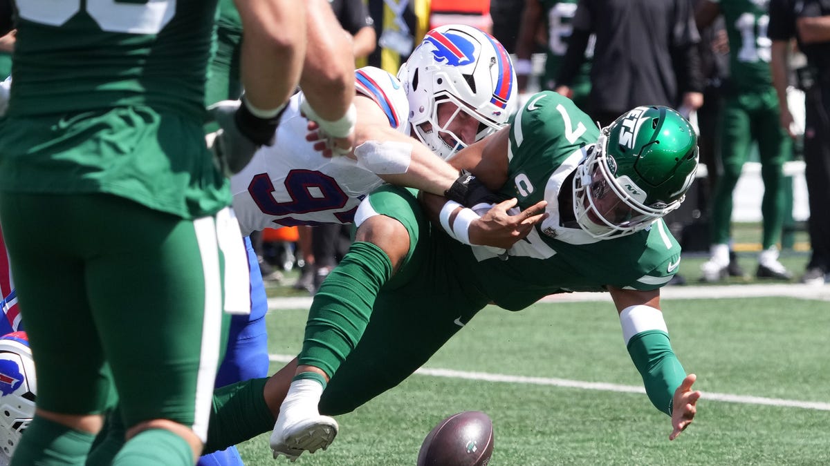 Jets beaten up by Bills and online