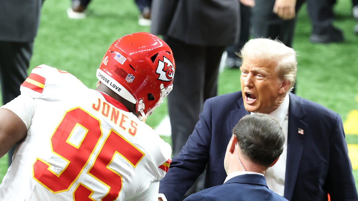 Donald Trump attacks NFL kickoff rule, 'sissy football' in post