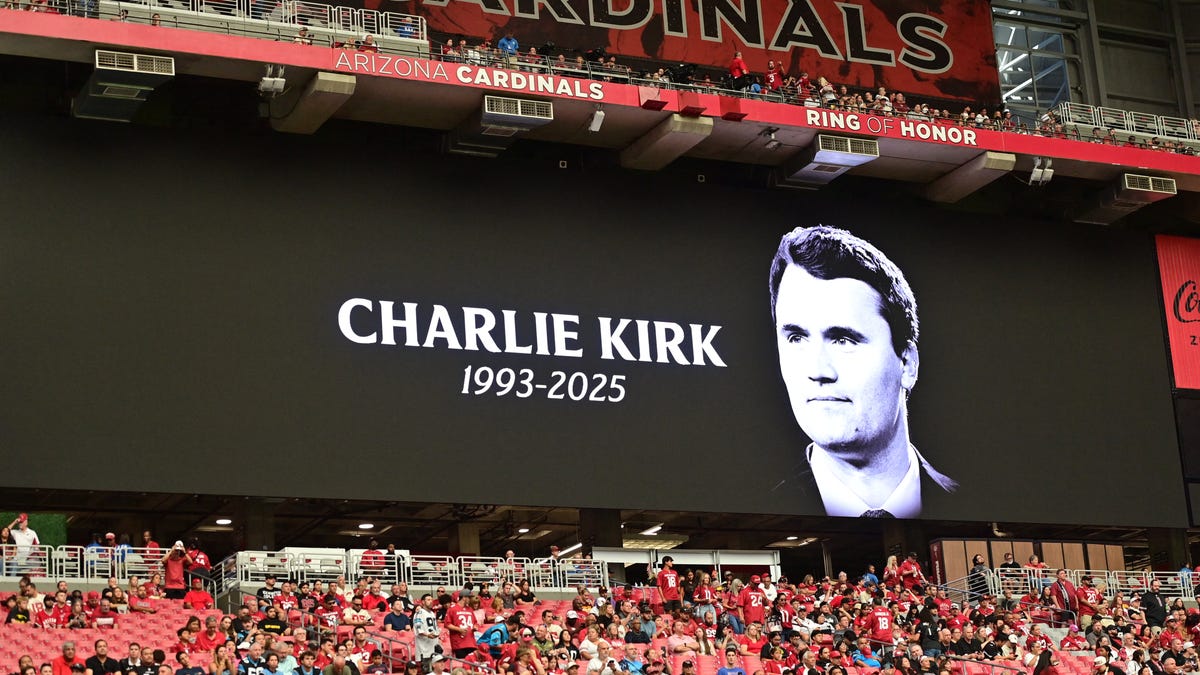 Demanding a Bengals tribute to Kirk turns grief into politics |Opinion