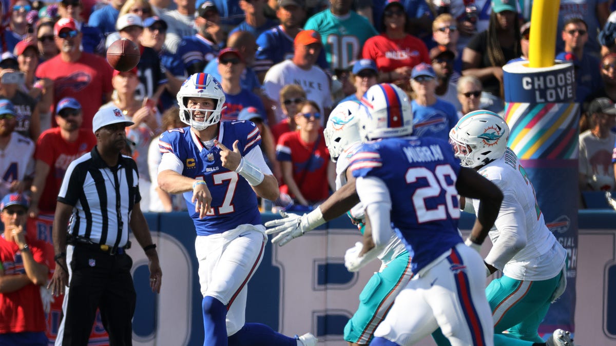 Bills' win vs. Dolphins was milestone for QB Josh Allen