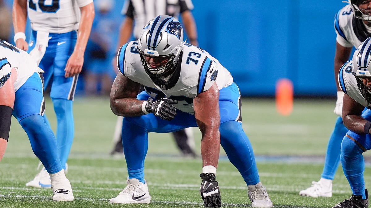 Panthers add OL Brandon Walton to active roster for Week 3 vs. Falcons