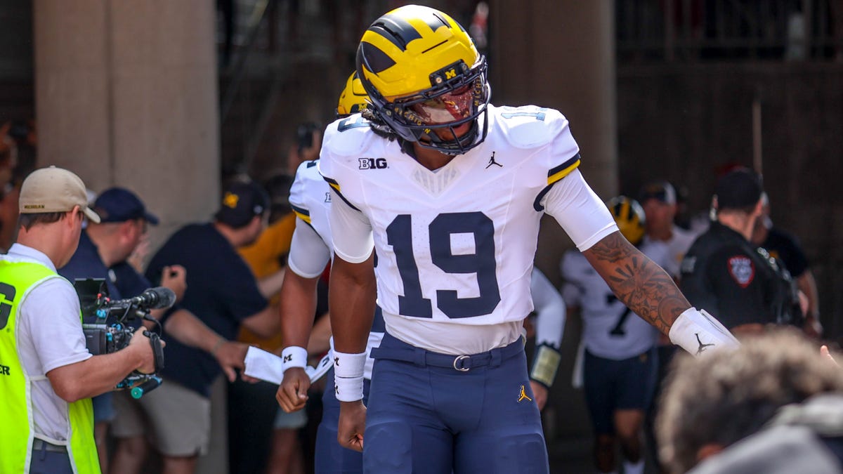 How to buy Michigan vs. Wisconsin college football tickets