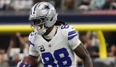 Cowboys WR hurts ankle, ruled out