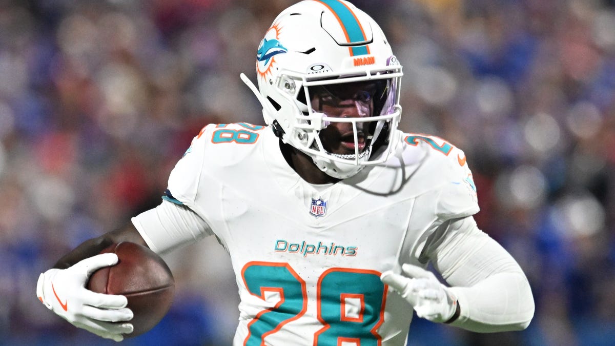 Where to watch Dolphins-Jets game tonight: Time, NFL schedule