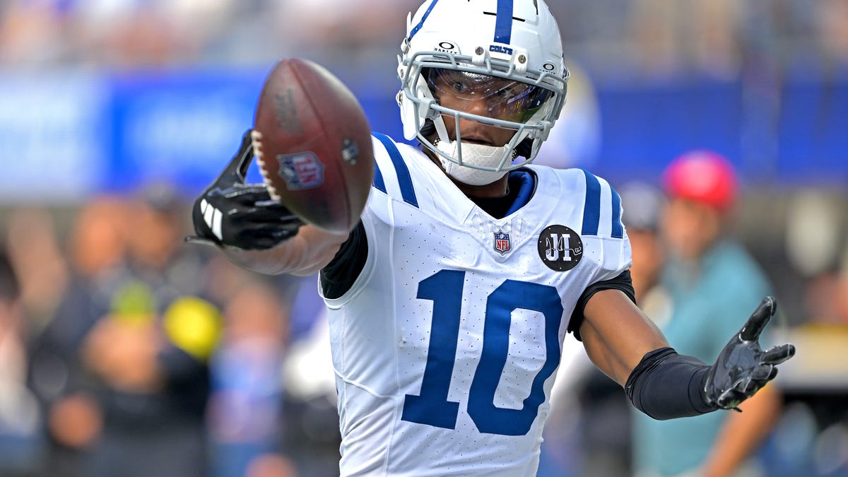 Colts look like threat in AFC South despite mistake-filled loss
