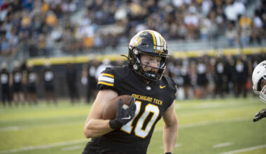 Huskies football looks for some Homecoming magic against Peacocks | News, Sports, Jobs