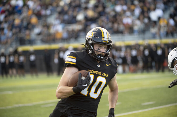 Huskies football looks for some Homecoming magic against Peacocks | News, Sports, Jobs