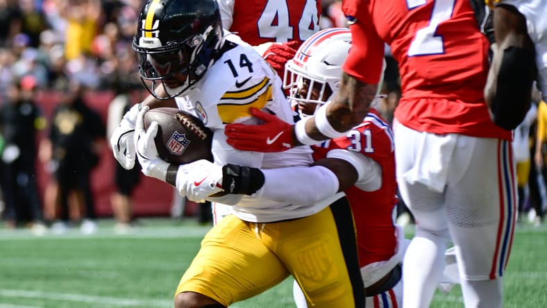 Steelers running back Kenneth Gainwell