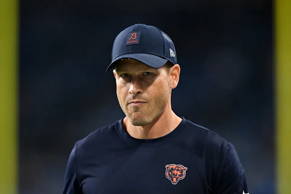 Sep 14, 2025; Detroit, Michigan, USA; Chicago Bears head coach Ben Johnson looks on during warmups prior to the game against the Detroit Lions at Ford Field. Mandatory Credit: Lon Horwedel-Imagn Images© Lon Horwedel-Imagn Images