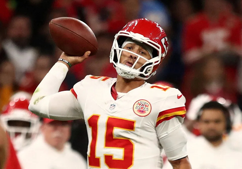 [US, Mexico & Canada customers only] Sep 5, 2025; Sao Paulo, BRAZIL; Kansas City Chiefs quarterback Patrick Mahomes (15) passes in the first half against the Los Angeles Chargers at Corinthians Arena. Mandatory Credit: Jean Carniel/Reuters via Imagn Images