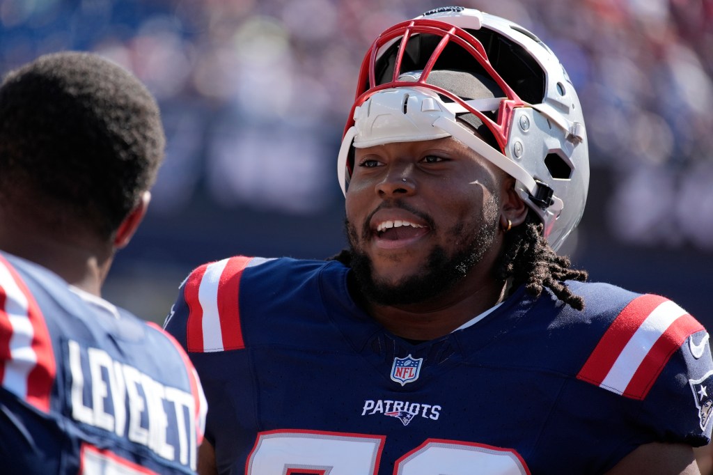 How a young Patriots offensive lineman is helping fight homelessness in Boston