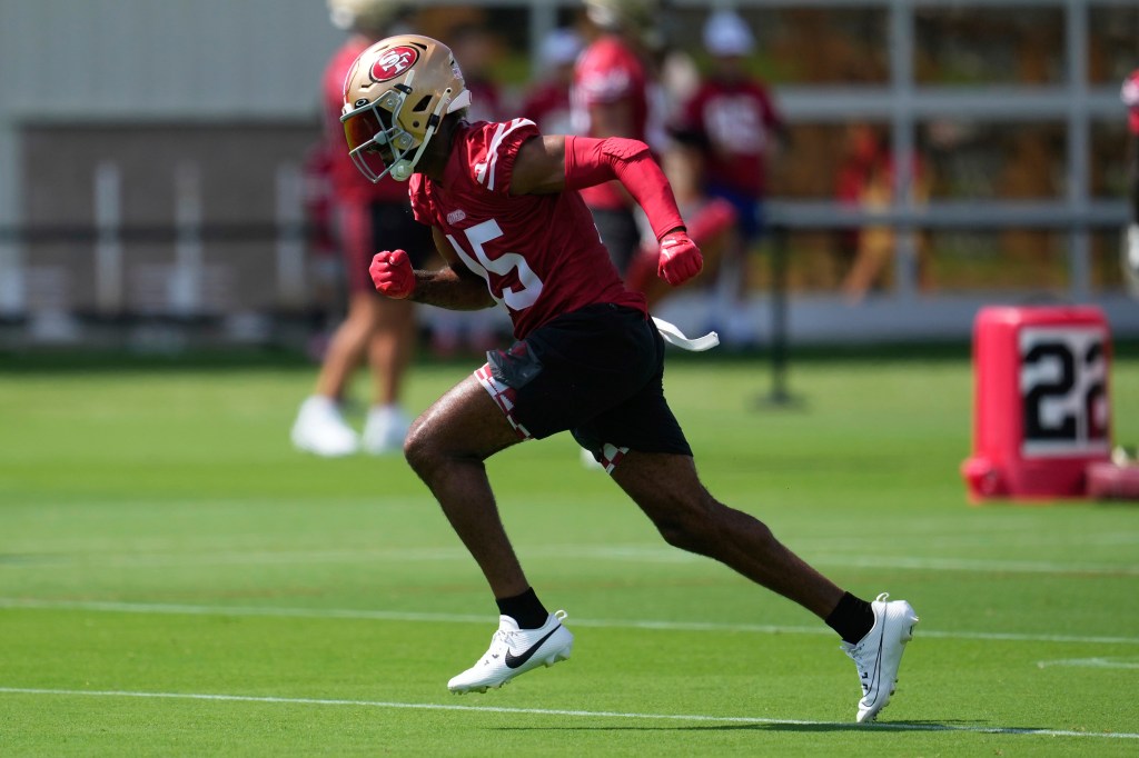 San Francisco 49ers wide receiver Jauan Jennings (15) runs during practice at the team's NFL football training camp, Wednesday, July 23, 2025, in Santa Clara, Calif. 