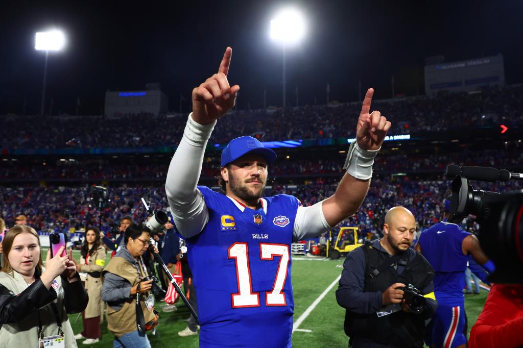 NFL Week 1 betting storylines, trends, movement: Bills Super bowl favorites