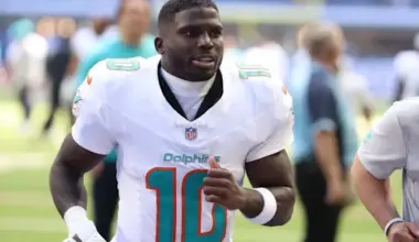 Aaron Rodgers, Steelers Intensify Pursuit of Tyreek Hill in Trade Rumors