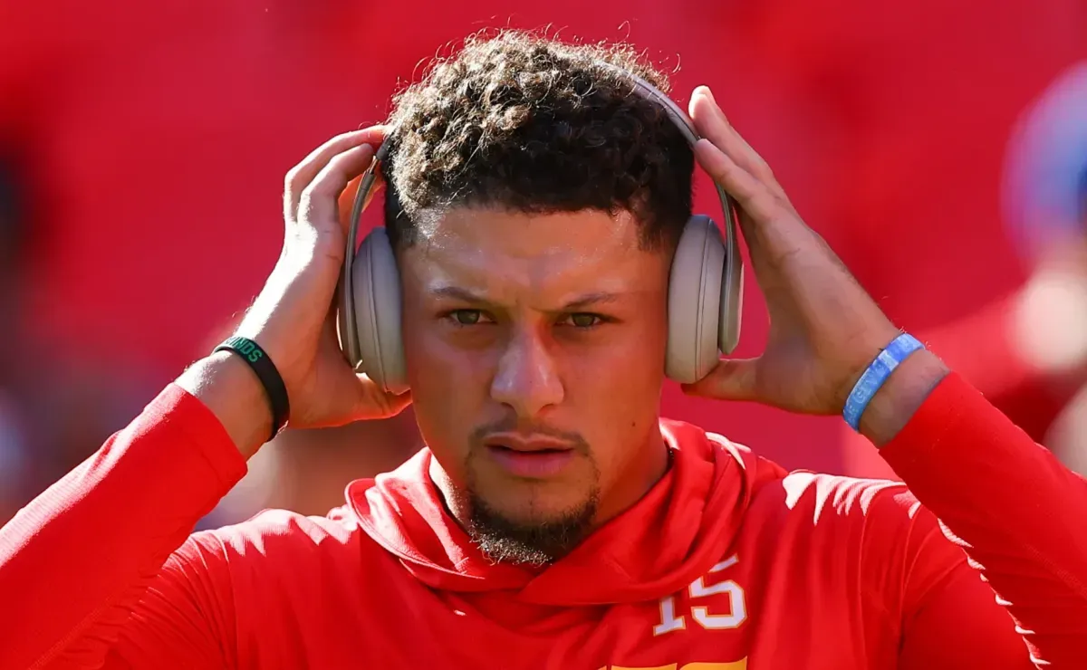 Patrick Mahomes' reminder to Travis Kelce, Chiefs ahead of Chargers game with Rashee Rice suspended