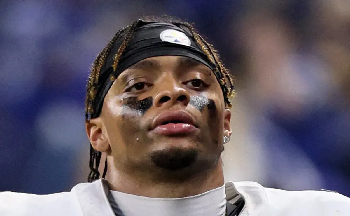 Jets lose Justin Fields' star teammate to injury for game against Aaron Rodgers' Steelers and likely the rest of 2025 season